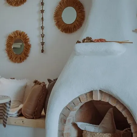 Binichu Beach House *